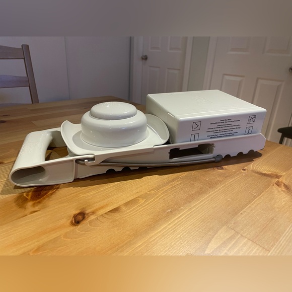 Food processor / 4 blades cutting / standing slider stainless steel - Picture 3 of 4